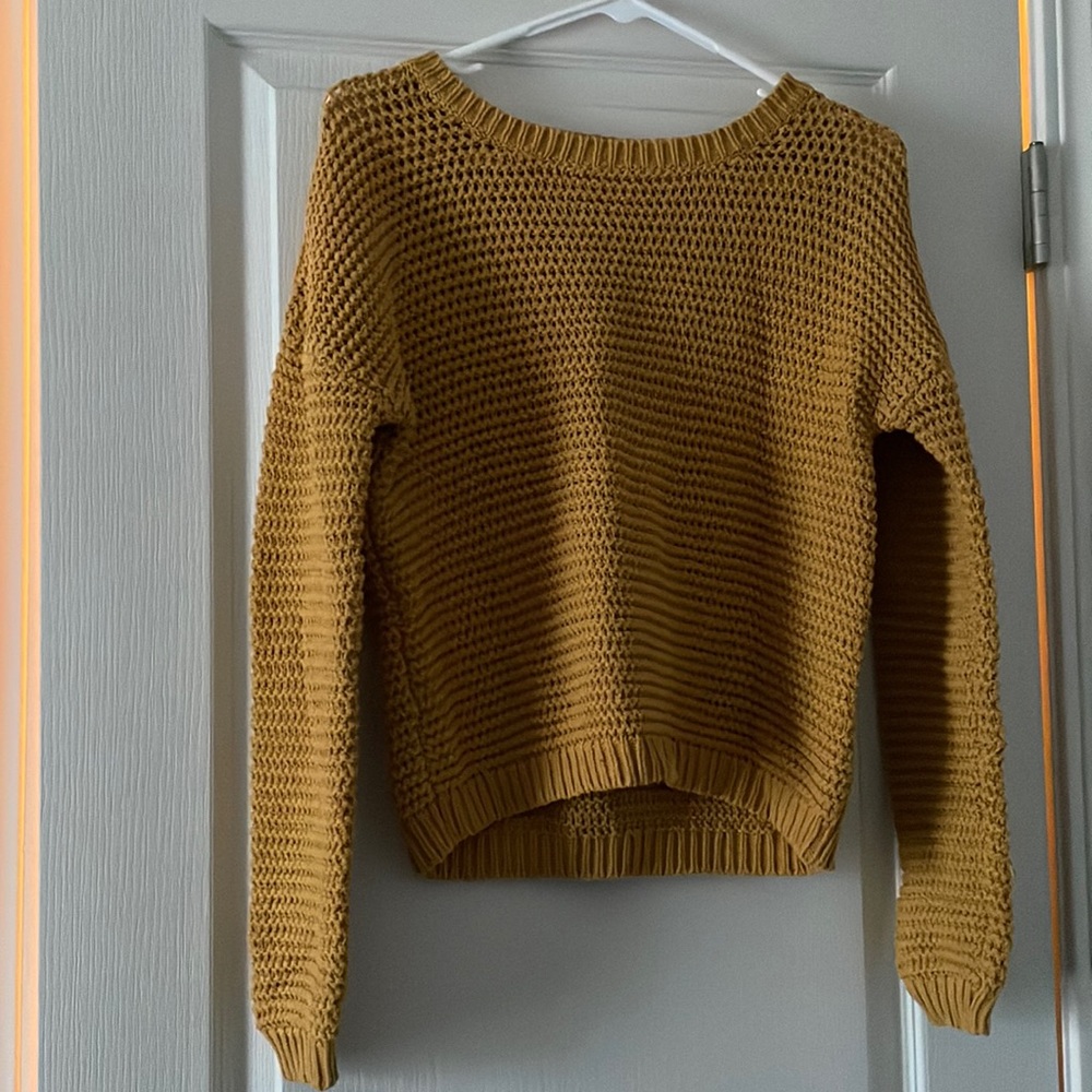 Cute yellow sweater